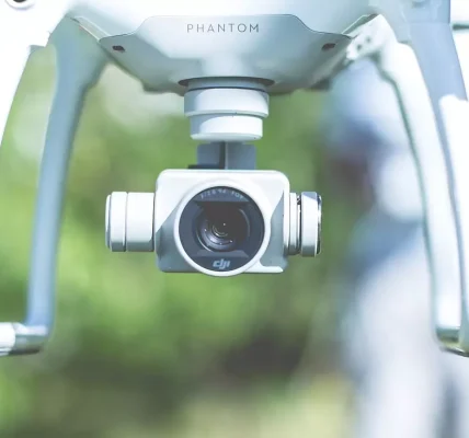 ile kosztuje dron z kamerą